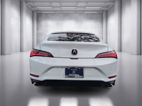 New 2025 Acura Integra image 5