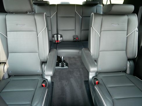 Used 2023 Cadillac Escalade ESV Premium Luxury w/ LPO, Radiant Package AWD/4WD image 13
