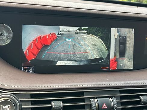 Used 2018 Lexus LS 500 w/ Luxury Package RWD image 19