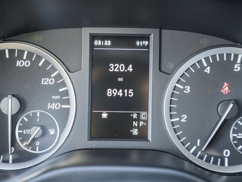 Used 2018 Mercedes-Benz Metris Passenger image 31