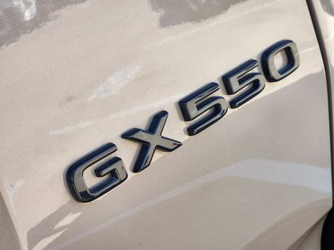 Certified 2025 Lexus GX 550 image 13