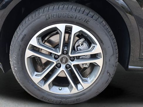 New 2025 Audi Q5 Premium image 9