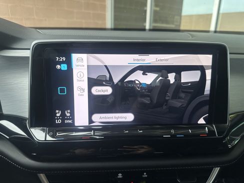 Used 2024 Volkswagen Atlas Cross Sport SE w/ Panoramic Sunroof Package AWD/4WD image 25