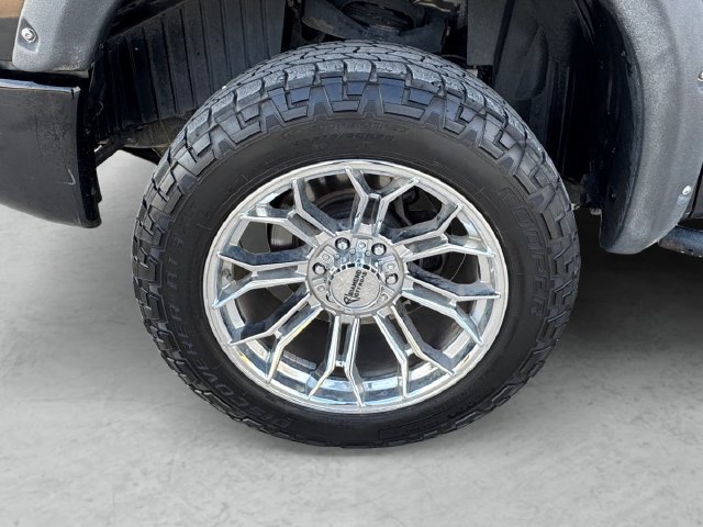 Used 2018 Nissan Titan PRO-4X w/ Pro-4x Convenience Package AWD/4WD image 23