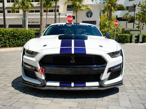 Used 2020 Ford Mustang Shelby GT500 w/ Technology Package RWD image 7