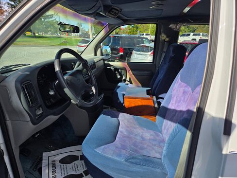 Used 1996 Chevrolet Express 1500 image 8