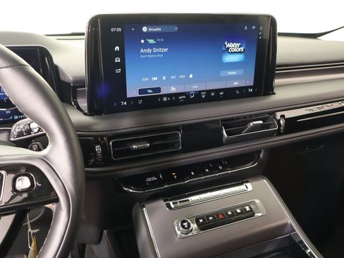New 2026 Lincoln Aviator AWD image 5