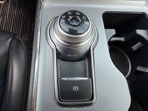 Used 2021 Ford Edge Titanium w/ Class II Trailer Tow Package image 29