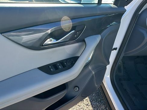 Used 2020 Chevrolet Blazer LT image 12