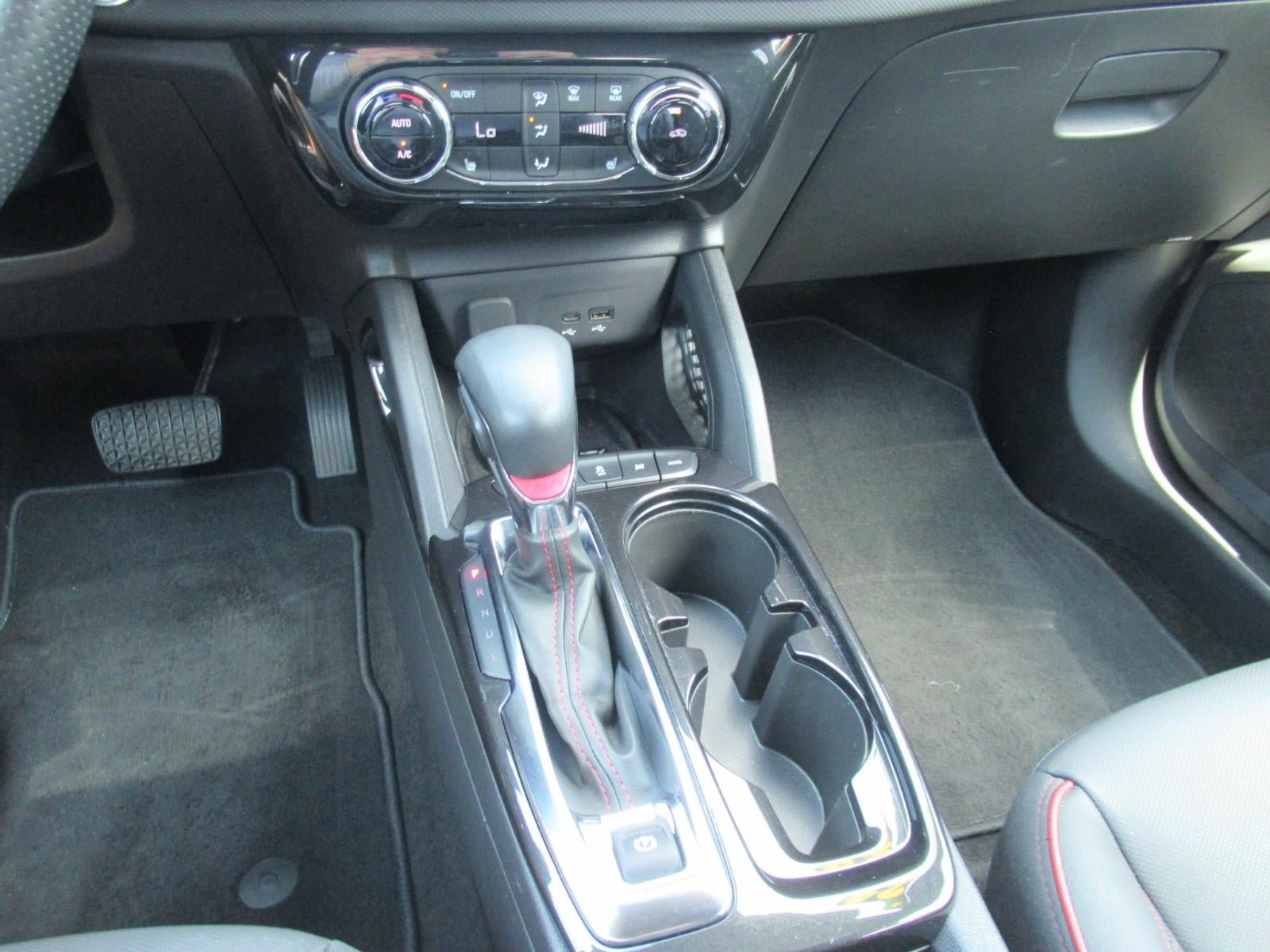 Used 2024 Chevrolet TrailBlazer RS w/ Convenience Package AWD/4WD image 27