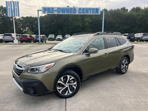Used 2022 Subaru Outback Limited AWD/4WD image 2