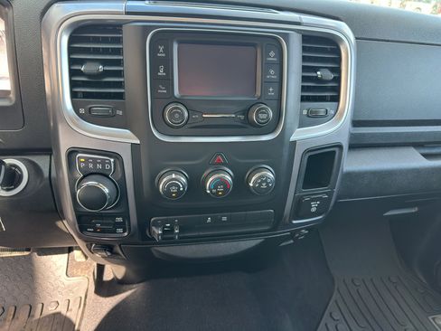 Used 2022 RAM 1500 Classic SLT w/ Protection Group AWD/4WD image 17