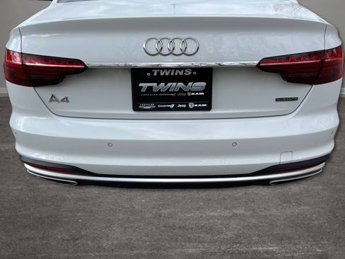 Used 2022 Audi A4 2.0T Premium w/ Convenience Package image 30