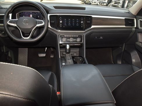 Used 2022 Volkswagen Atlas SE image 17