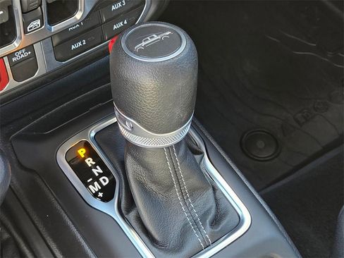 Used 2024 Jeep Gladiator Mojave image 32