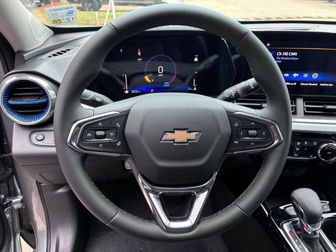 New 2026 Chevrolet Trax LT w/ Driver Confidence Package image 19