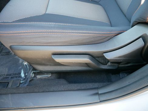 Used 2023 Subaru Crosstrek 2.0i Premium image 20