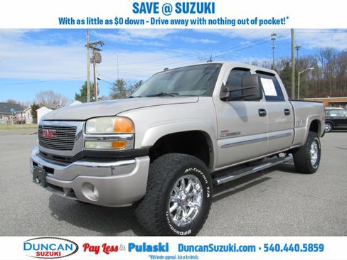 Used 2005 GMC Sierra 2500 SLT w/ Heavy-Duty Power Package image 3
