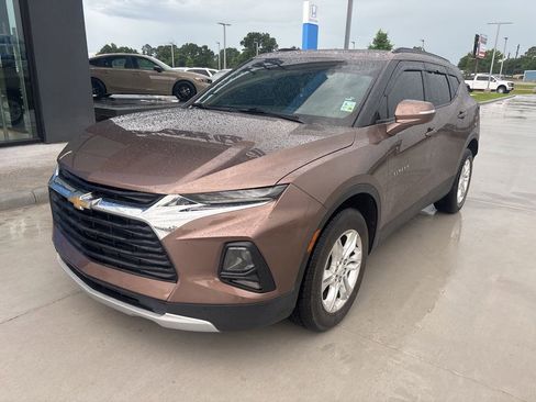 Used 2020 Chevrolet Blazer LT FWD image 1