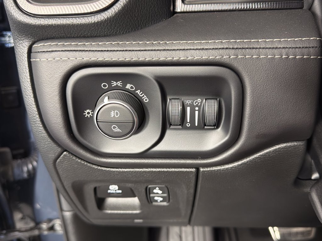 Used 2026 RAM 1500 RHO w/ RHO Level 1 Equipment Group AWD/4WD image 15