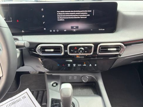 Used 2026 Nissan Sentra SR w/ Floor Mat Package FWD image 27