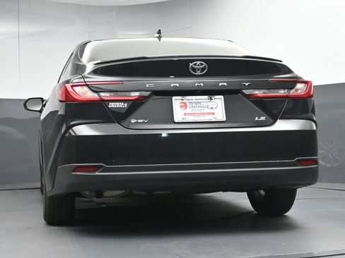 Certified 2025 Toyota Camry LE w/ Convenience Package image 27