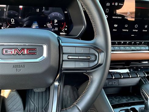 Used 2025 GMC Canyon AT4 AWD/4WD image 15