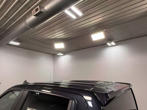 Used 2022 Chevrolet Silverado 1500 LT image 46