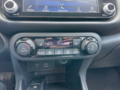 Used 2024 Nissan Kicks SR w/ SR Premium Package FWD image 11