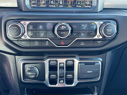 Used 2022 Jeep Wrangler Unlimited Sahara w/ LED Lighting Group image 19