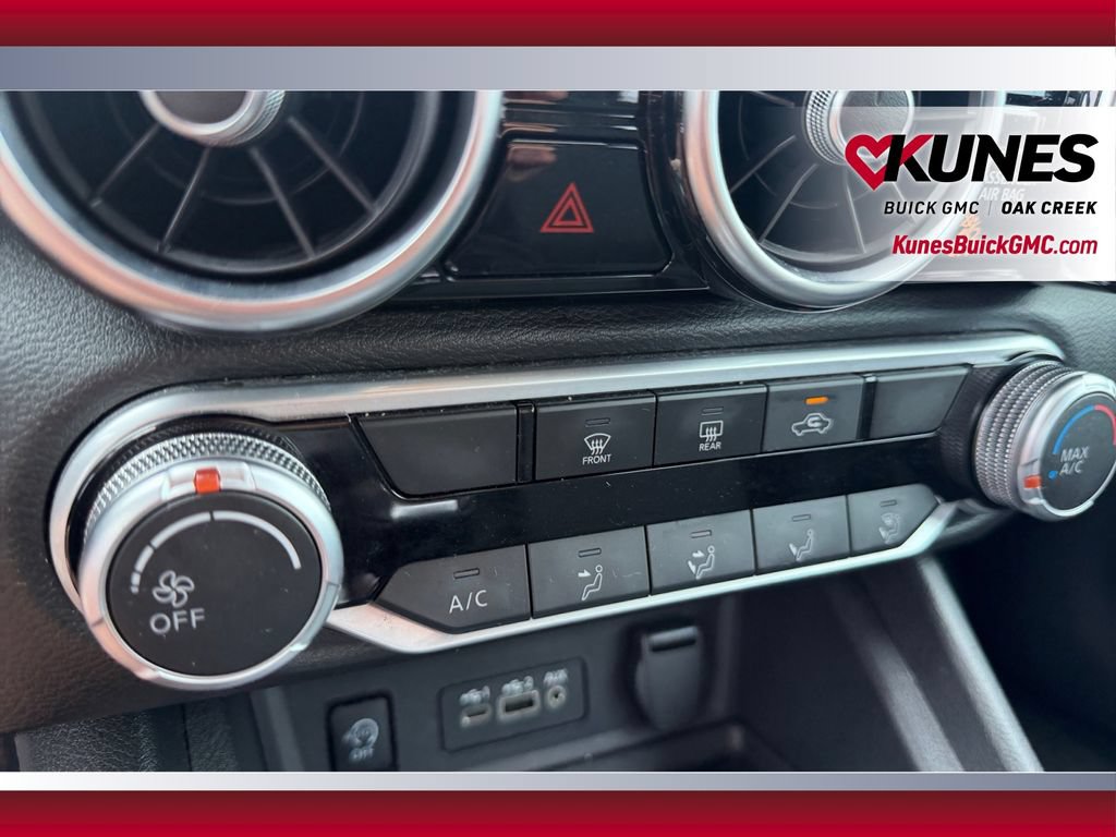 Used 2024 Nissan Sentra SV FWD image 28