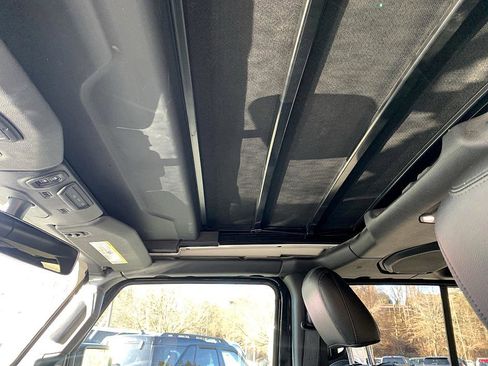 Used 2022 Jeep Wrangler Unlimited Sahara w/ Cold Weather Group image 20