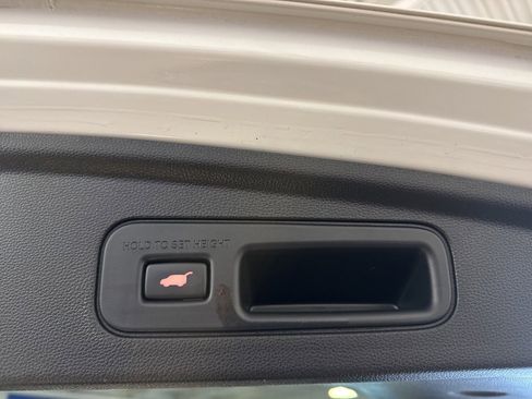 Used 2022 Acura MDX Advance image 30