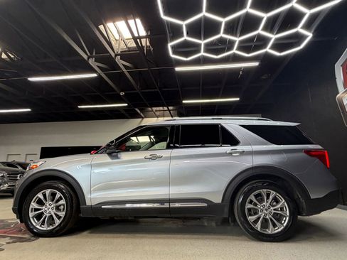 Used 2023 Ford Explorer Limited image 20