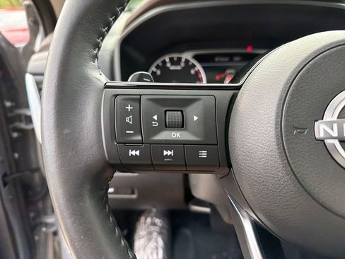 Used 2023 Nissan Rogue SL image 23