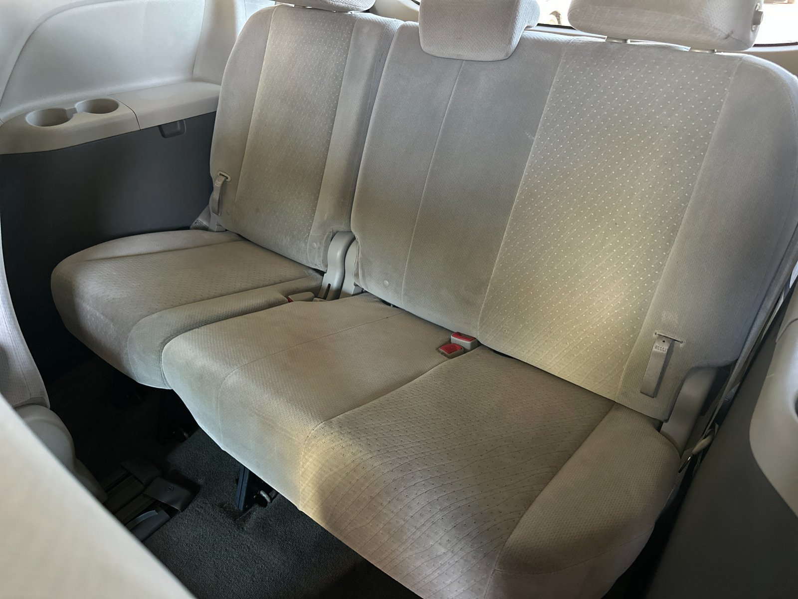 Used 2015 Toyota Sienna LE FWD image 14