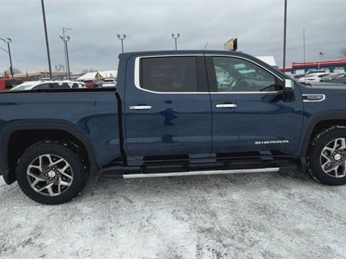 Used 2022 GMC Sierra 1500 SLT w/ SLT Premium Plus Package image 43