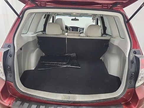 Used 2013 Subaru Forester 2.5X Premium w/ All-Weather Plus Pkg image 9
