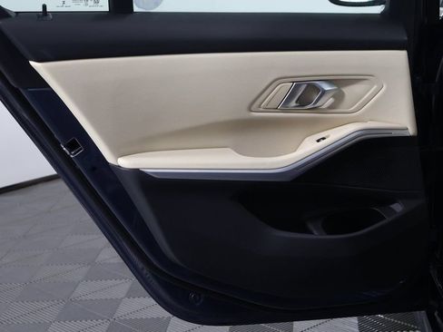 Certified 2025 BMW 330i Sedan w/ Convenience Package RWD image 13