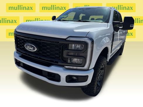 Used 2024 Ford F250 XL w/ STX Appearance Package AWD/4WD image 10