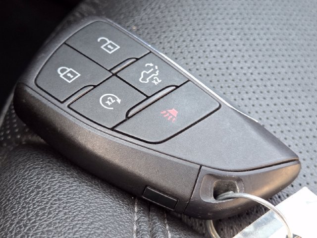 Used 2024 GMC Sierra 1500 SLT AWD/4WD image 31