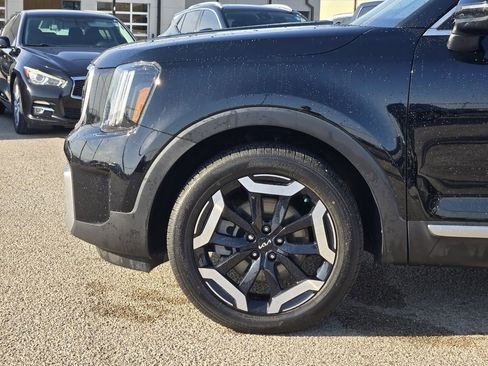Used 2023 Kia Telluride EX image 6
