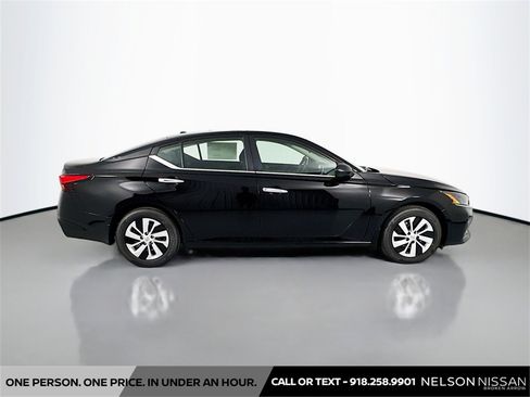 New 2025 Nissan Altima 2.5 S image 4