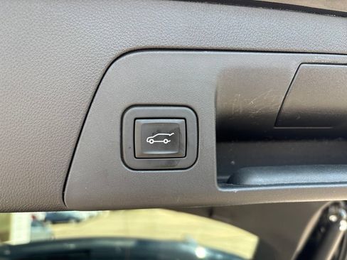 Certified 2023 Buick Envision Essence AWD/4WD image 11