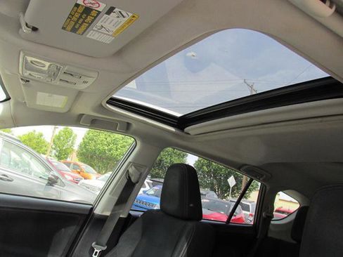 Used 2013 Toyota RAV4 XLE AWD/4WD image 11