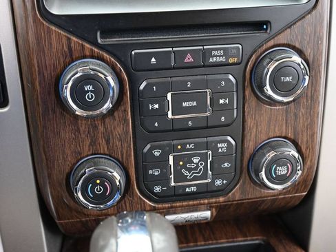 Used 2013 Ford F150 Lariat w/ Lariat Chrome Pkg AWD/4WD image 12