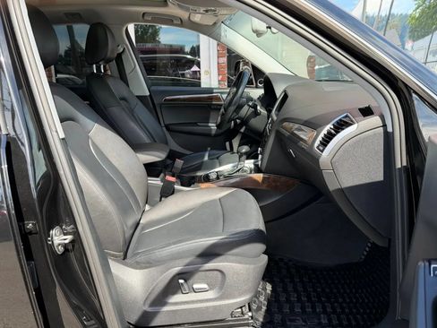 Used 2016 Audi Q5 2.0T Premium Plus w/ Technology Package AWD/4WD image 17