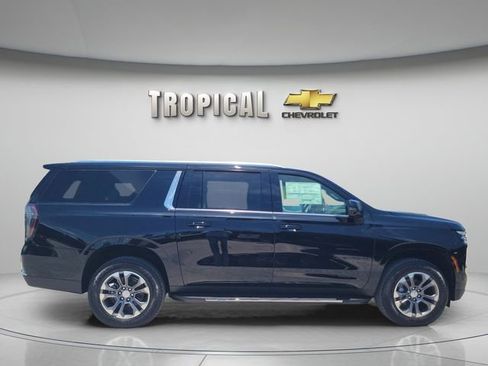 New 2026 Chevrolet Suburban LT w/ Comfort Package RWD image 6