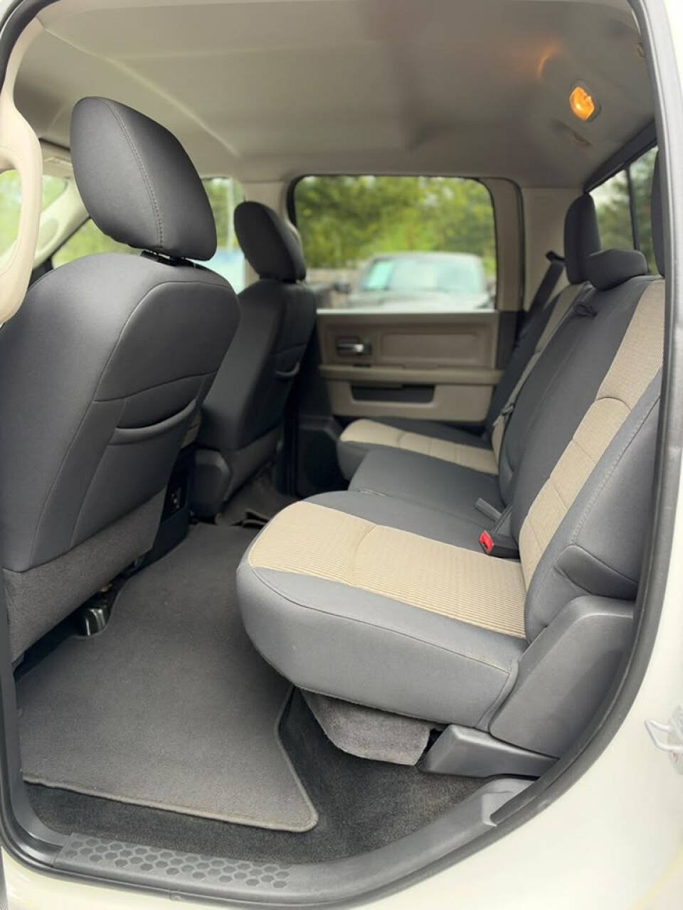 Used 2011 RAM 1500 Lone Star RWD image 10
