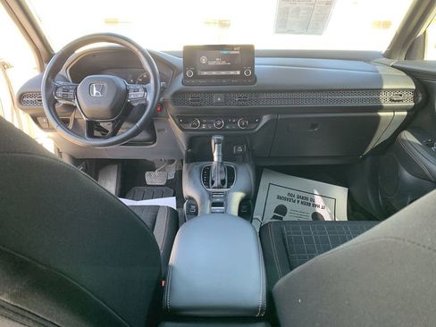 Used 2023 Honda HR-V Sport image 18